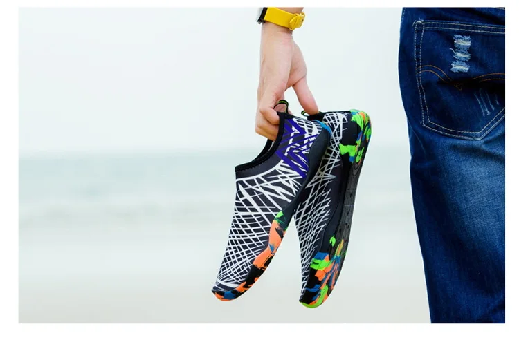 Sapatos de natação