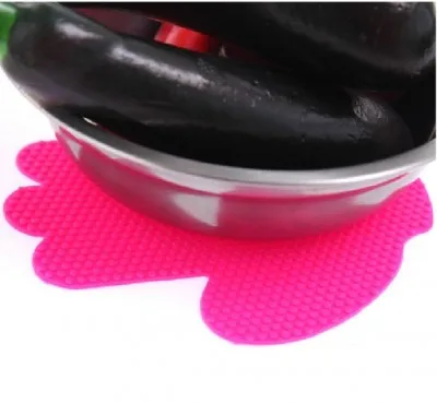 

The silicone hot insulation pad Palm modelling placemat coasters mat 13.5cm free shipping