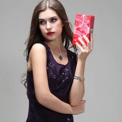

Summer Fashion New Pearl Red Heart Acrylic Ms. Evening Bags Wedding Clutch Buttons Small Square Package
