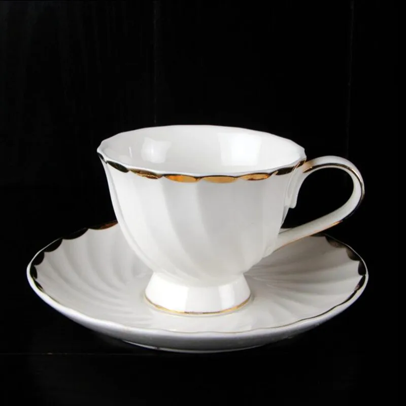 

Simple European superior quality palace gold coffee cup saucer golden dishes set of cups to send spoon free shipping