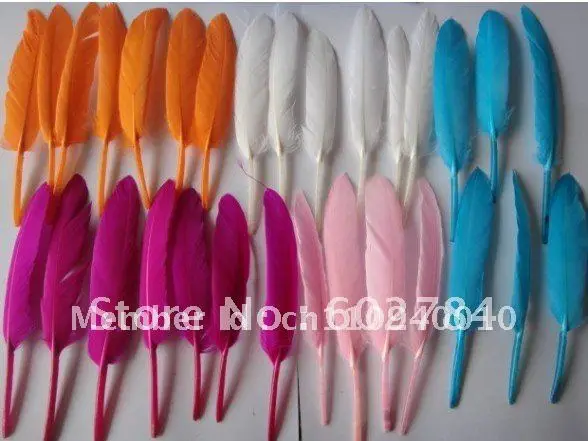 

Wholesale colorful goose feathers 1000pcs/lot mix 3 color 4-6 inches 10-15cm geese feathers for party performance Free Shipping