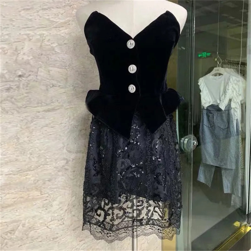

Vintage New Black V-neck Velvet Tulbe Top Tank Blackless 2019 Early Autumn Sexy Vlub Dlamond Buckle Short Ruffled Blouse