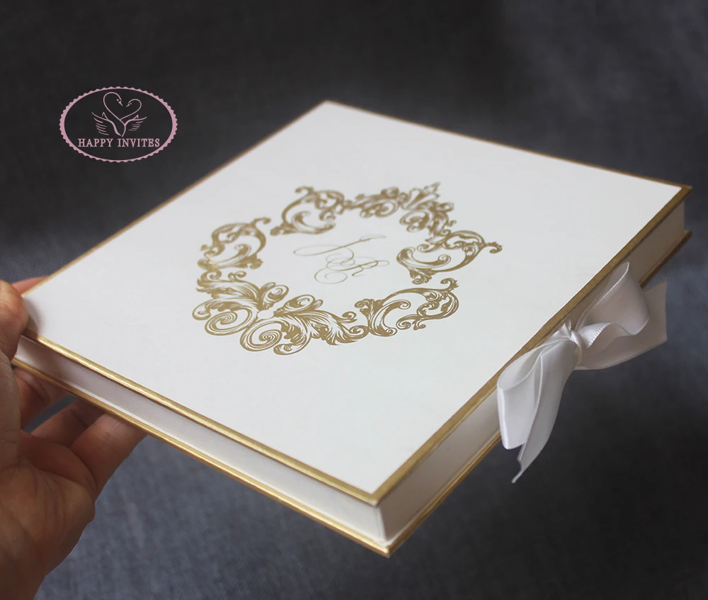 HI1180-05 High Grade Ivory Hardcover Box Invites with Clear Acrylic Invitation with Gold & Black Printing Made in China