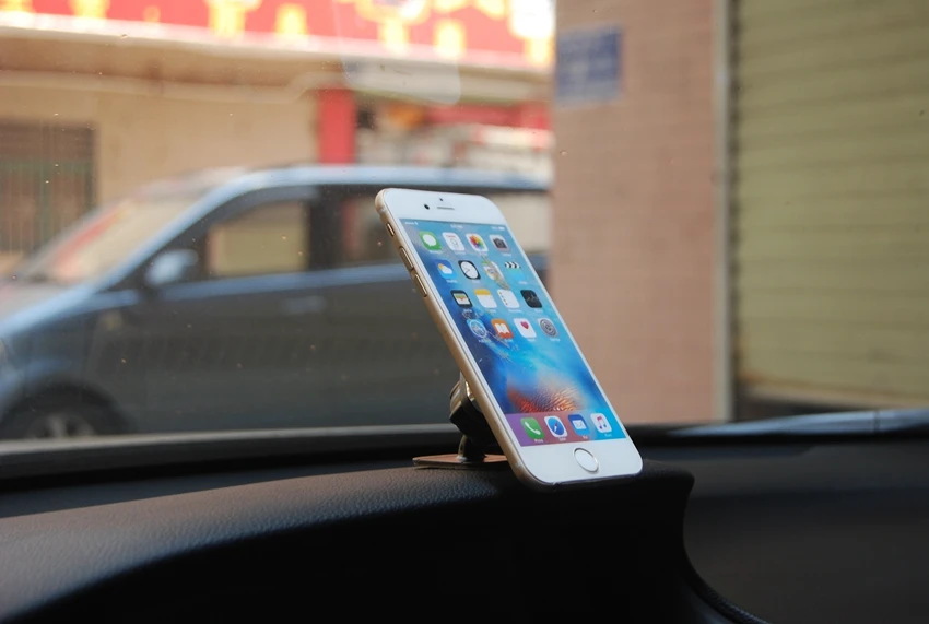 magnetic car holder (4)