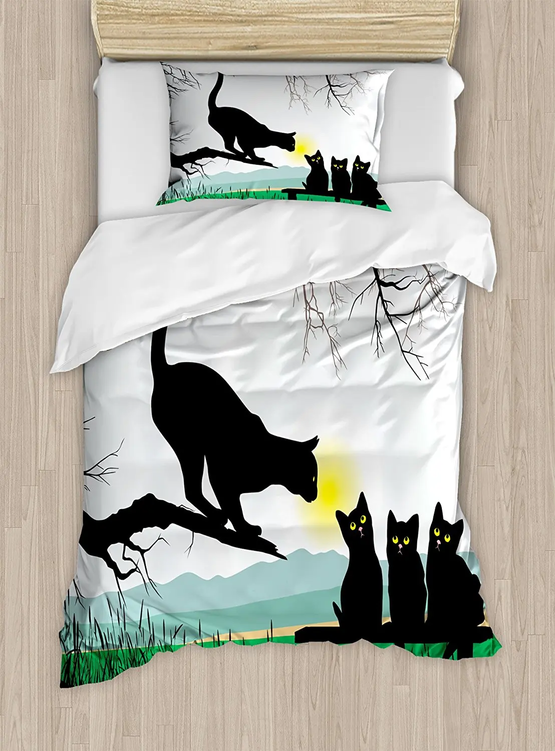 Cat Duvet Cover Set Mother Cat on Tree Branch and Baby Kittens in Park