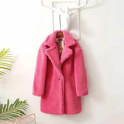 Зимнее пальто с плюшевым мишкой, Толстая куртка из искусственного меха, женская теплая уличная одежда из овечьей шерсти, с карманами для дам, модное пальто из искусственного меха - Цвет: Raspberry 2