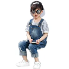 С заниженным шаговым швом Штанишки для малышей для маленьких мальчиков модные брюки джинсы джинсовый комбинезон комбинезоны детские Демисезонный отверстие джинсы комбинезоны одежда E419