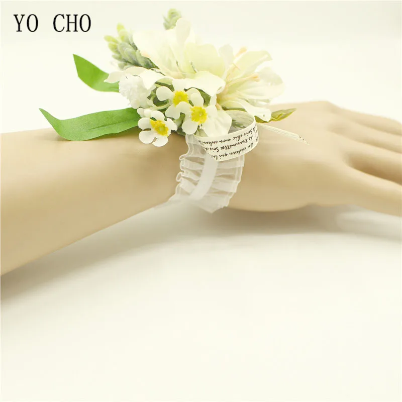 white wedding wrist corsage boutonniere (19)