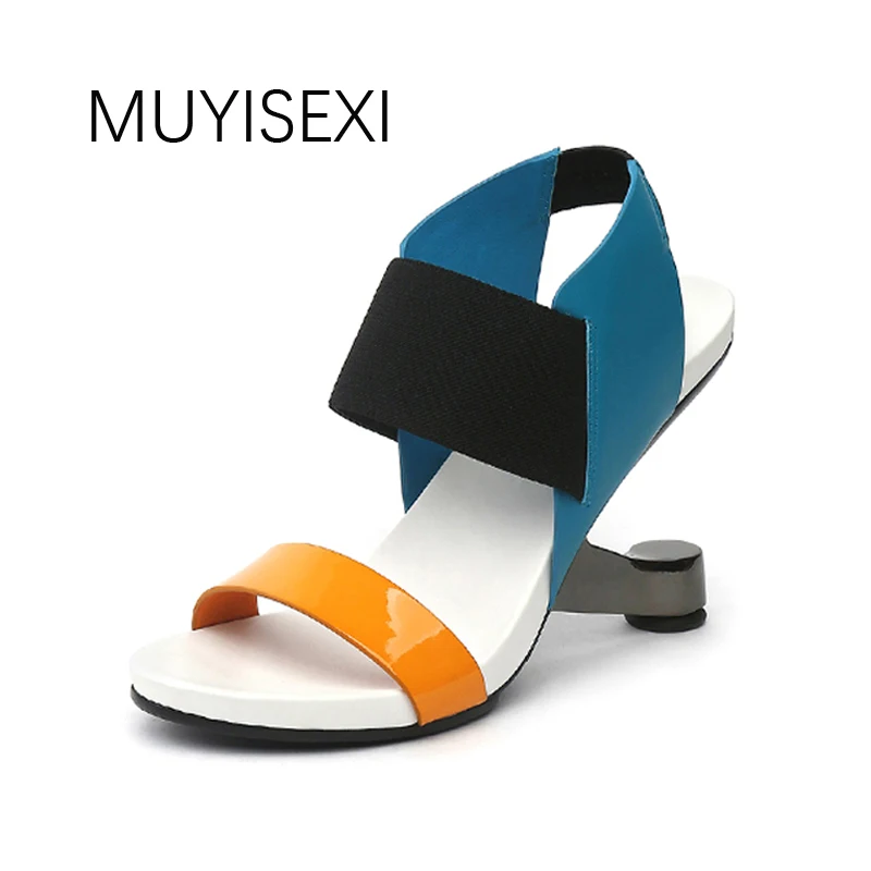 Goedkoop Vrouwen Sandalen Lederen Open Teen 9 cm Vreemde Sierzaagwerk Hoge Hak Zomer Vrouwen Schoenen HL60 MUYISEXI