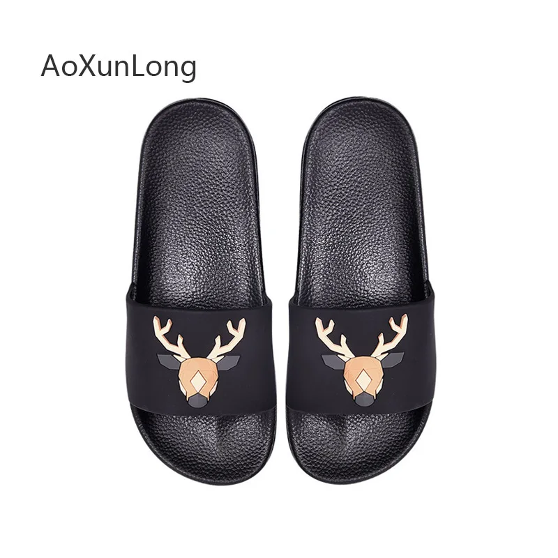 

Men Slippers Summer Fashion Deer Non-slip Soft Soles Lovers Home Bathroom Slippers Men Sandals Outdoor Flat Men Beach Flip Flops