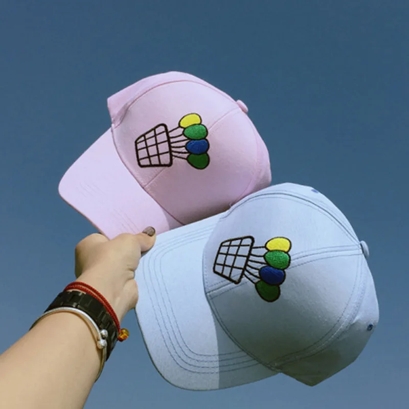 Shipping new Harajuku wind balloons curved eaves hip hop male ladies