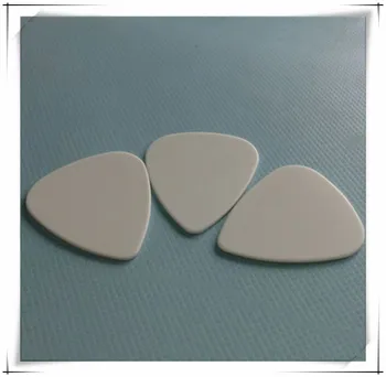 

White Nylon guitar picks,Nylon material guitar plectrums