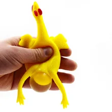 1 unids 16 cm spoof diversión Juguetes Chicken contraption joke lay huevos pollo gadgets Vent extrusión Juguetes gadgets anti- estrés Bola de látex