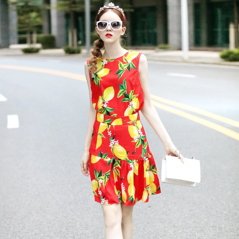 Customized Women's Suit Set 2017 New Runway Designer Sleeveless Top Blouse + Short Skirt Lemon Print Fashion 2PCS Sets |