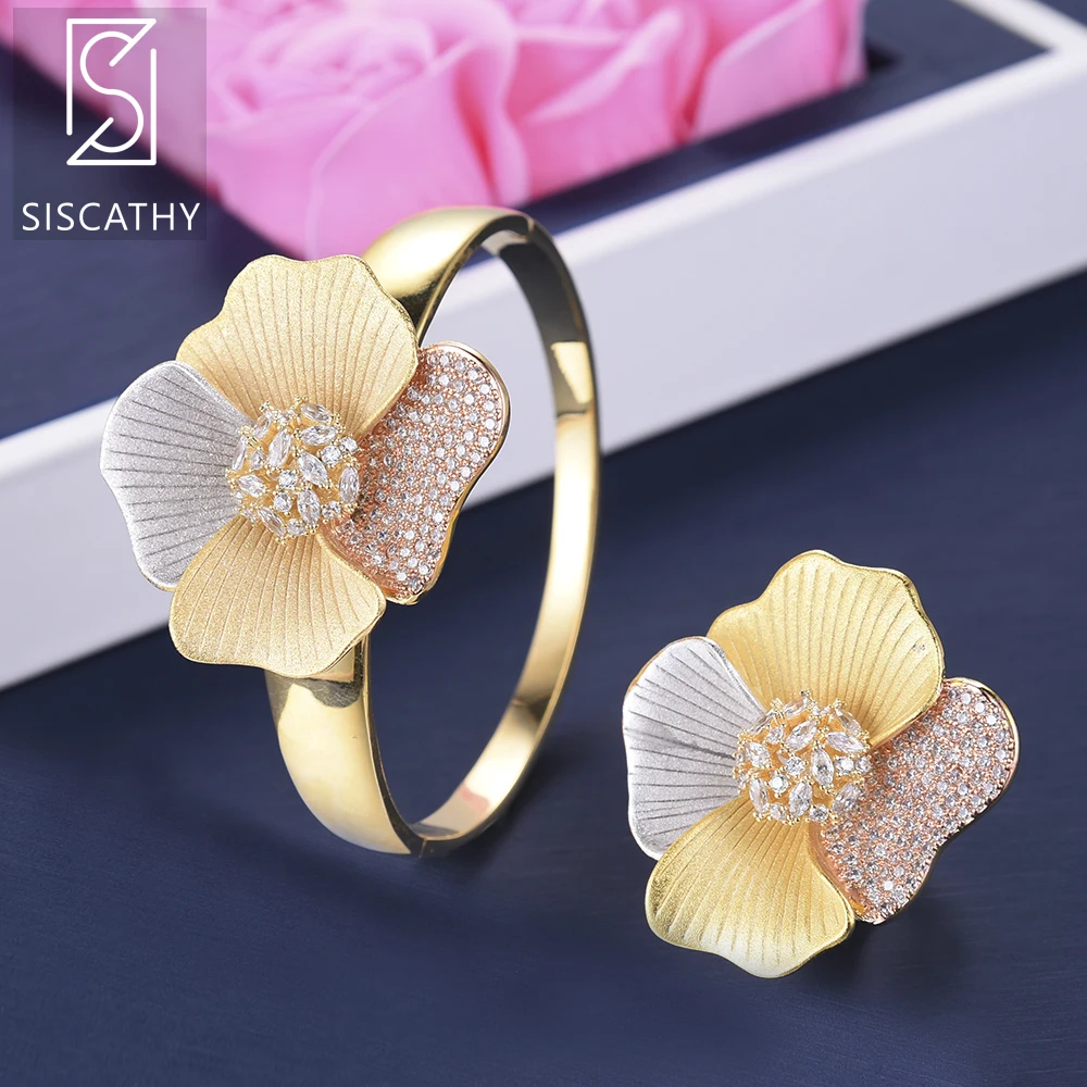 

SISCATHY 2019 New Luxury Flower Shape Cubic Zirconia Bracelets Inlaid 3Tones Mixed Bracelets/Ring Wedding Engagement Jewelry Set
