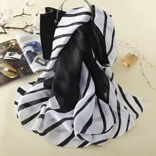 Модный черно-белый полосатый шелковый шарф, шаль, роскошные фирменные банданы, аксессуары с принтом, Летняя Пляжная накидка, хиджаб Sjaal