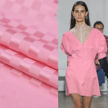 

Visual Impact Effect of Pink Block Light Luxury Lattice Texture New Wide-width Silk Cotton Satin Fabric