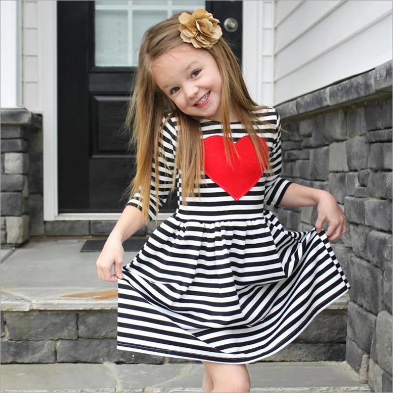 

2018 Early Autumn Girl Children's Dress New Fashion Striped Love Heart Three Quarter Princess Dress