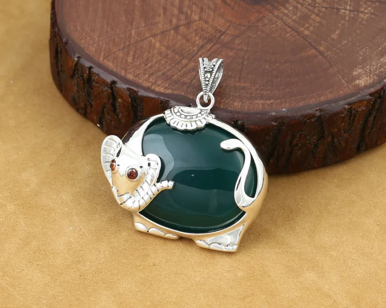 2684745250_2092824473