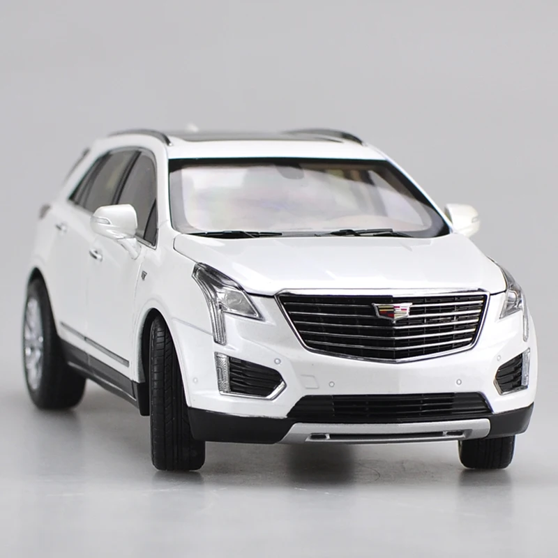 1:18 оригинальная модель автомобиля Cadillac XT5 литая под давлением металлическая