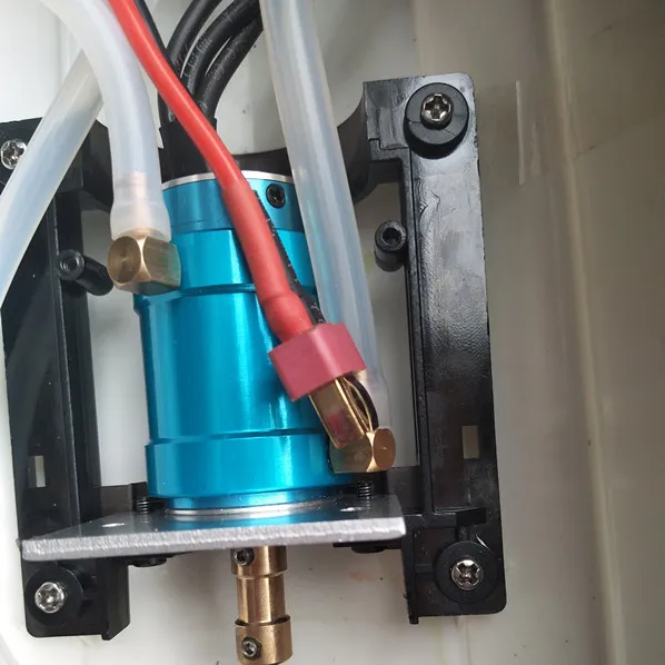 CNC عالية الدقة المياه تبريد المحرك غطاء سترة ترقيات قطع غيار معدنية ل Feilun FT011 R/C سباق عارض قوارب CNC عالية الدقة المياه تبريد المحرك غطاء سترة ترقيات قطع غيار معدنية ل Feilun FT011 R/C سباق عارض قوارب