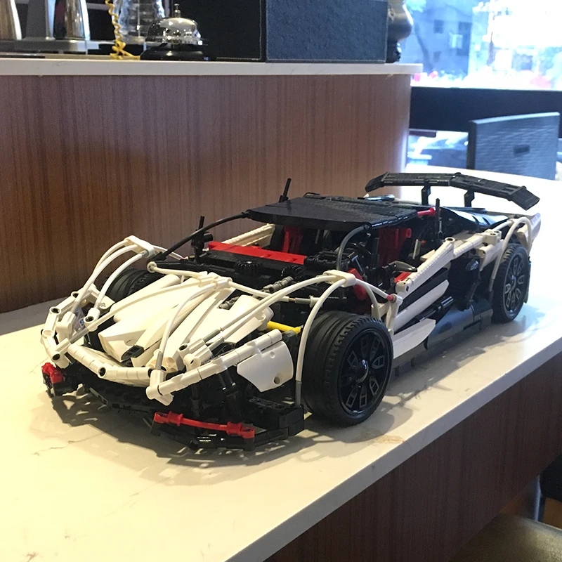 

IN STOCK Lepin 23006 2838pcs New Technic Series The Hatchback Type R Set Building Blocks Bricks Educational Toys Boy Gifts Model