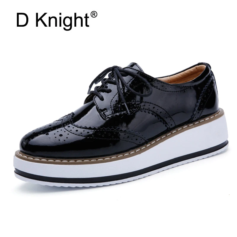 

Retro Oxfords For Women Lace up Brogue Shoes Patent Leather Flats Platform Shoes Woman British Style Female Footwear Big Size 40