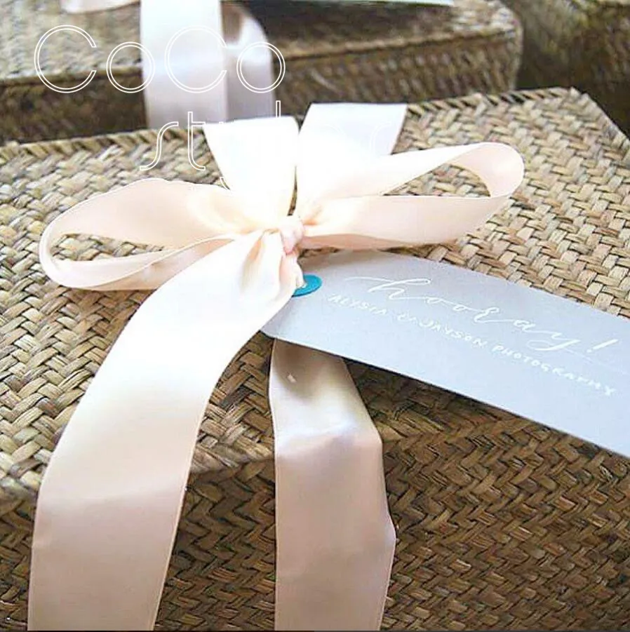 Cocostyles на заказ пустая элегантная соломенная плетеная корзина коробка с лентой и биркой для сада Свадебная подарочная упаковка коробка и домашний декор