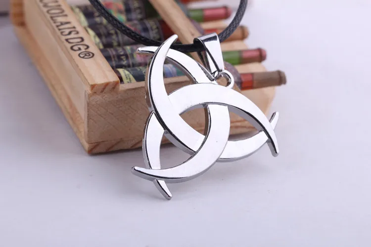 2015 New Fashion Assassins Creed zh darts Logo Square Alloy Rope Neckalce Movie Jewelry Statement Necklace | Украшения и