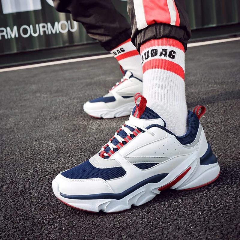 

Men PU Walking Sport Shoes Comfortable Sneakers 2018 Mens Lace Up Low Top Jogging Shoes Man Black White Athletic Footwear RnA64