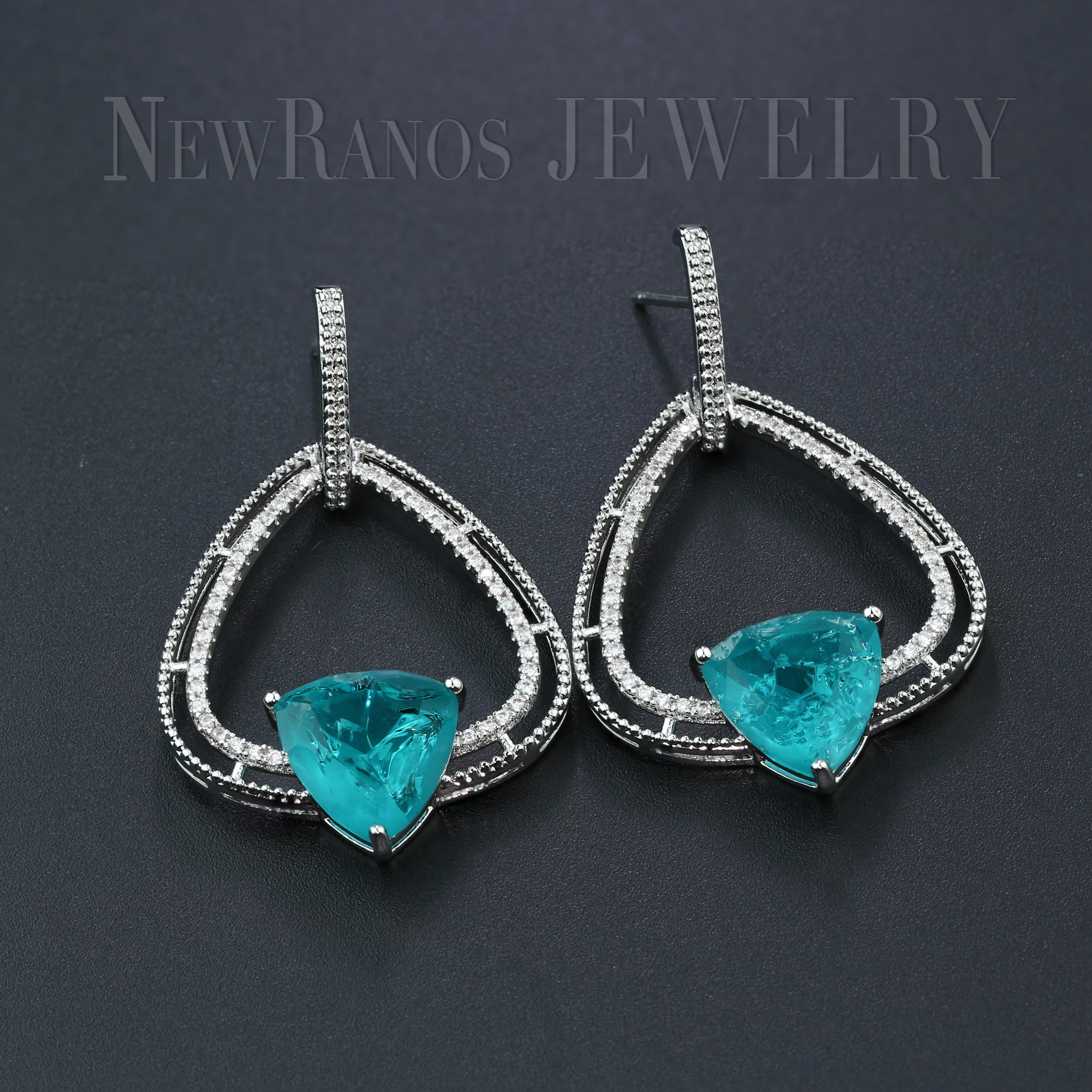 

Trendy Blue Fusion Stone Drop Earrings Triangle Dangle Earrings Pave Micro CZ Earrings fr Party Jewelry Women Gift EFX0031084