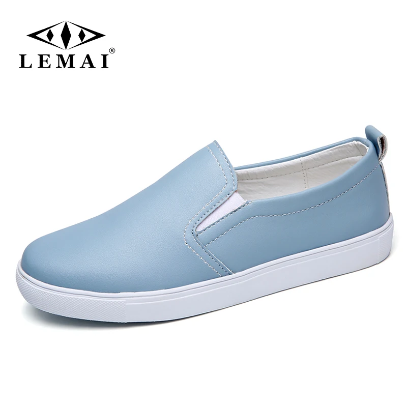 

LEMAI 2018 Spring High Quality Women Leather Loafers Fashion Flats sliver Shoes Woman Slip On Female Shoes Silver Moccasins