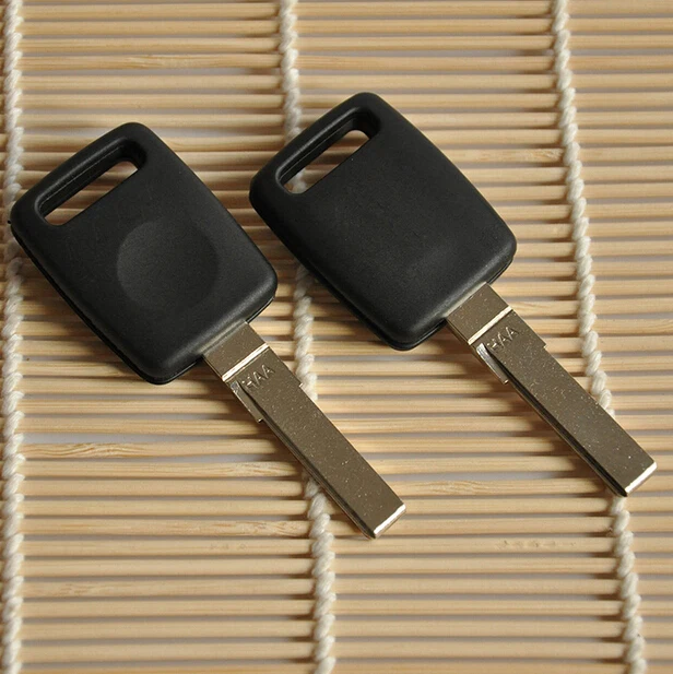 

Transponder Key Shell Case For Audi A6 A1 A3 A6L Q7 A8 With Logo