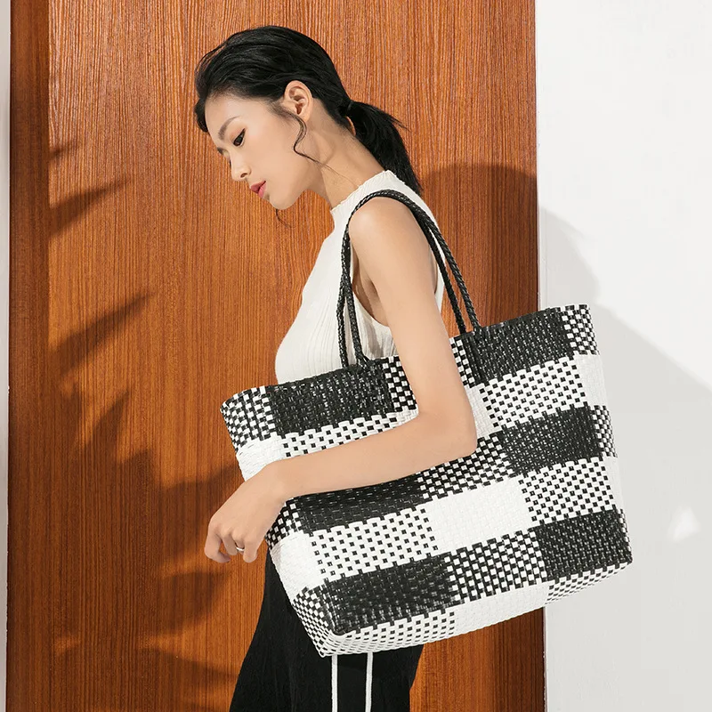 Download Contrast color basket handmade woven bag Large capacity ...