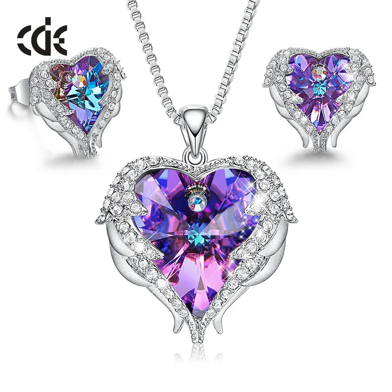 En Ligne CDE femmes collier boucles d oreilles ensemble de bijoux embelli de cristaux de Swarovski femmes coeur pendentif Stud mode bijoux cadeau