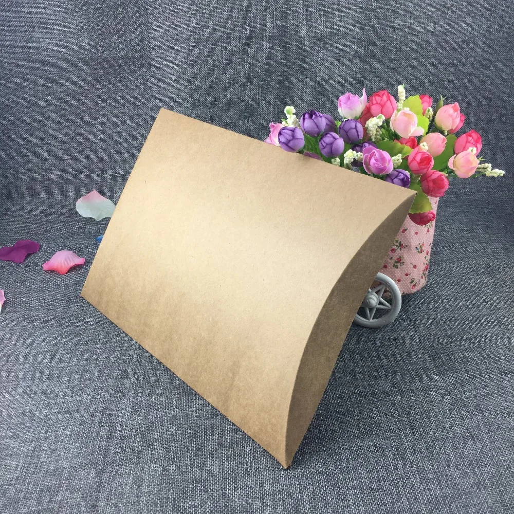 

30 pcs Pillow Wedding Party Favor Paper Gift Box Candy Boxes Supply Accessories Favour Kraft Paper Gift box