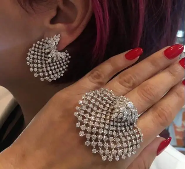 

Wedding Jewelry Good Quality Engagement Silve&Gold Crystals Rhinestone Big Earring Jewelry Accessories Hot Sale