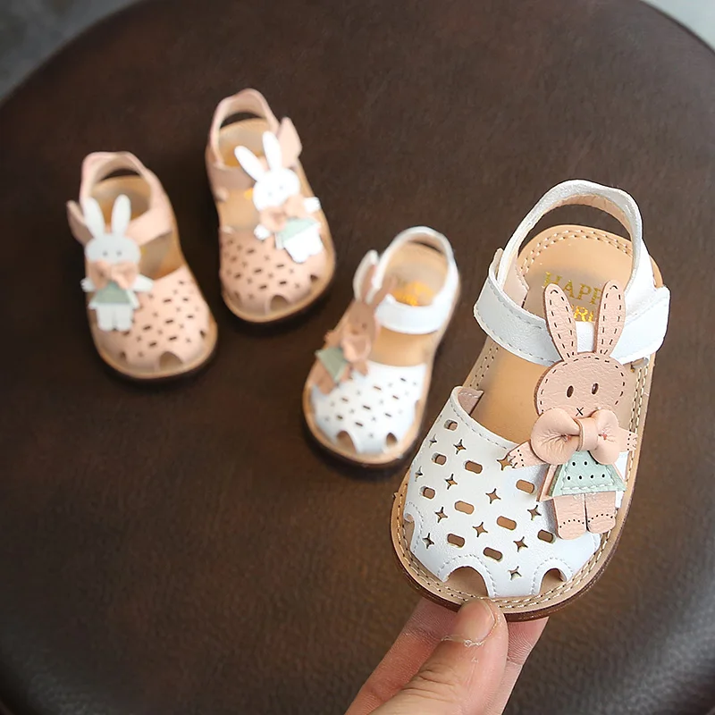 

Spring and Autumn 2019 New Flat Soft-soled baby girl Cartoon Sandals Princess's outdoor Children's toddler Shoes 0-2 years old