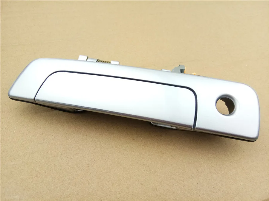 

silvery Outer door handle for Mitsubishi Pajero IO Cheetah H77 /CFA6400 car Exterior door knob