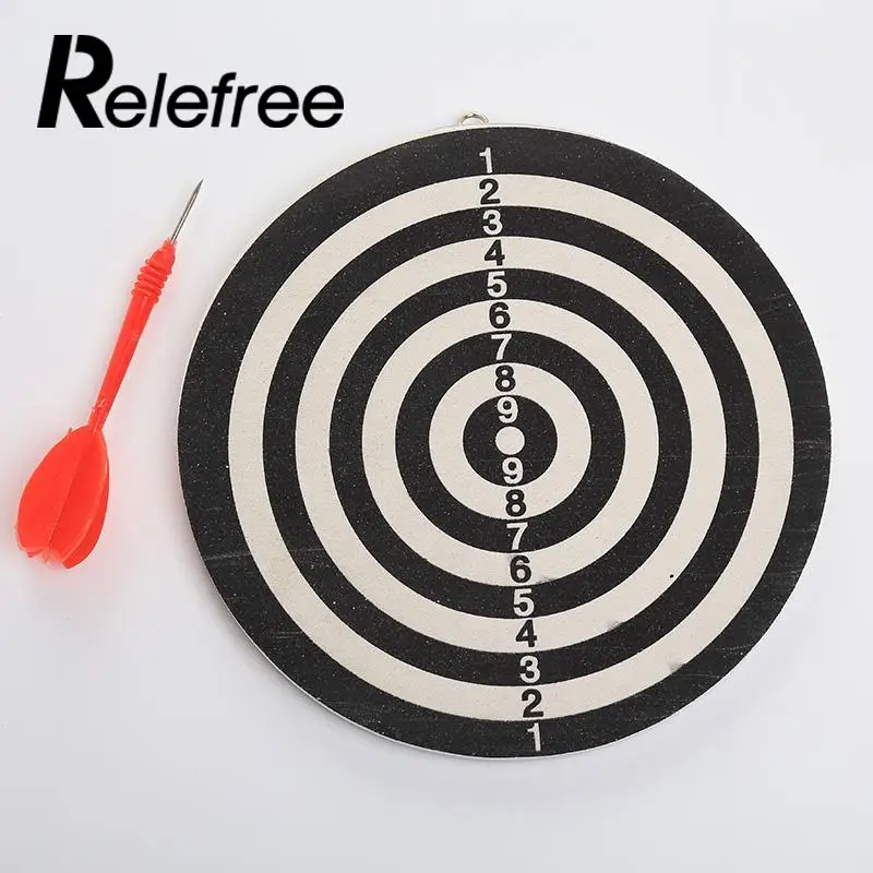 дартс с дротиками. дартс соревнования. мишень дартс. игра дротики в мишень. дартс.