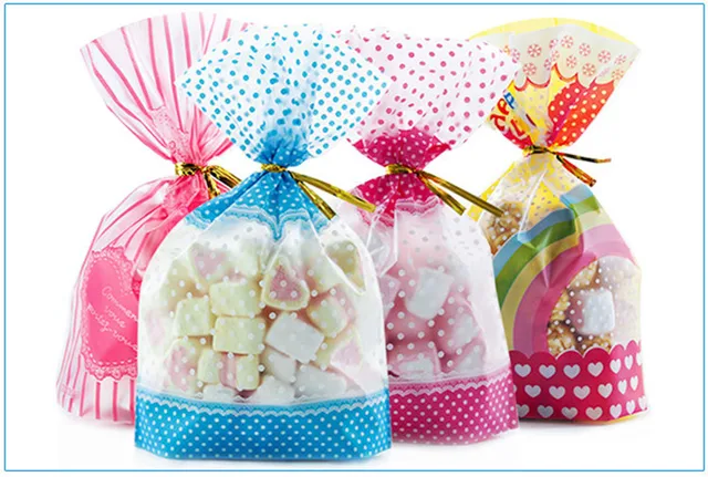 Konsait 100pcs Back to School Party Cellophane Bags, Clear Candy Cookie Treat  Bags with Twist Ties for Bakery Biscuit Chocolate Snacks,Holiday Goody Bags,  Back to School Party Party Favors Supplies : 