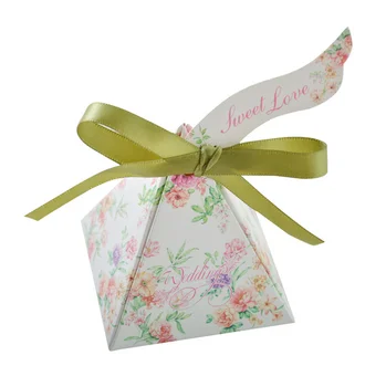 

100 x Triangular Pyramid Floral Wedding Favors Bomboniera Candy Boxes Paper Favors Box Chocolate Gifts Box Pink / Green / Rose