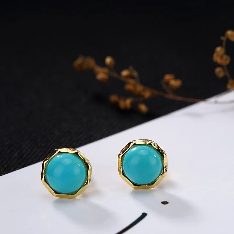 

S925 Pure Silver Gold-plated Retro-inlaid Turquoise Round Ladies High-end Baitao Ear Nails Wholesale