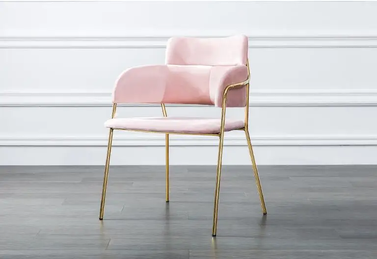 Простой обеденной стул Досуг стул металлическая ткань розовый подлокотник обеденный стул дизайнер кофе назад стул
