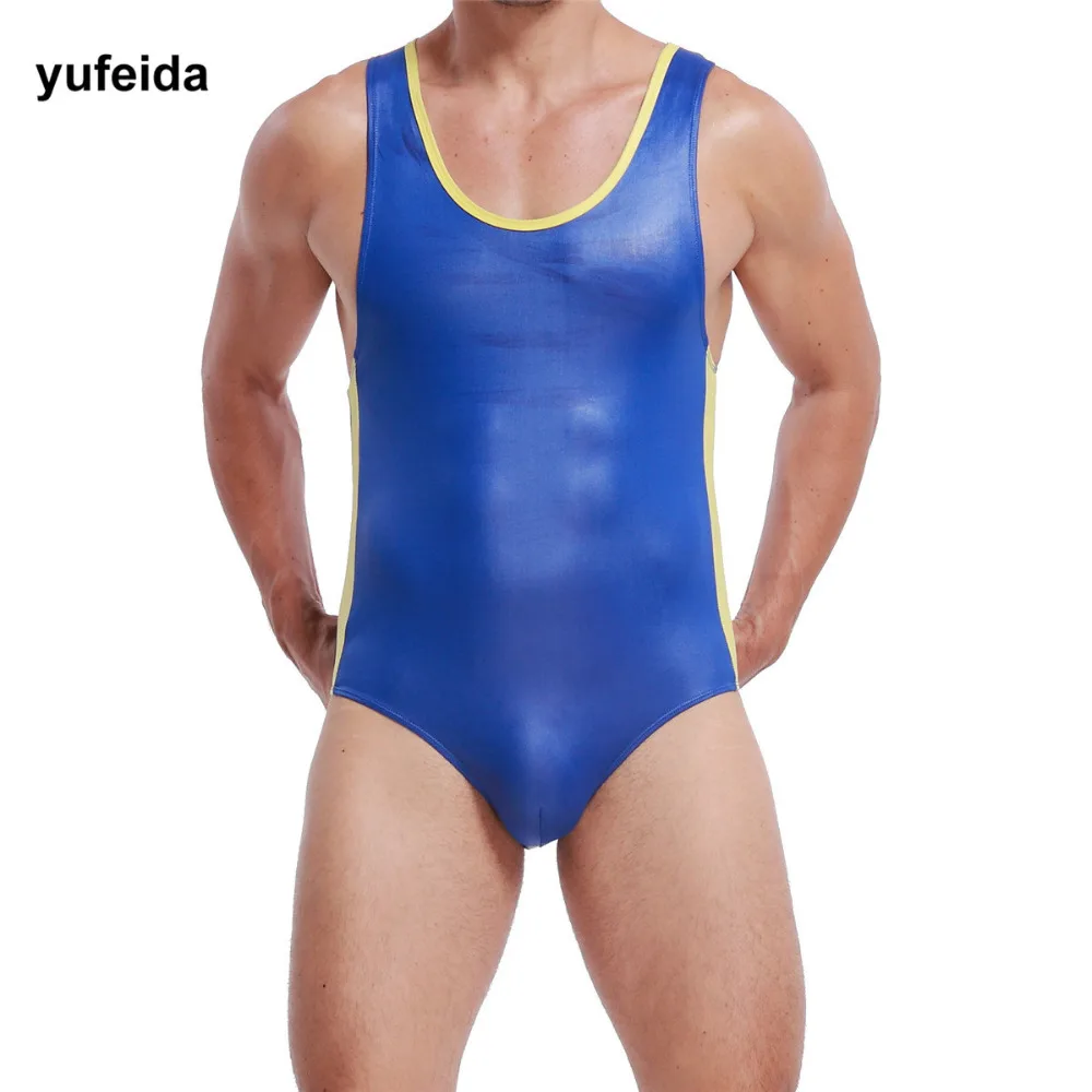 YUFEIDA الرجال فو جلدية ملابس داخلية بذلة القميص Bodysuit حزام رياضي المصارعة أكمام يوتار