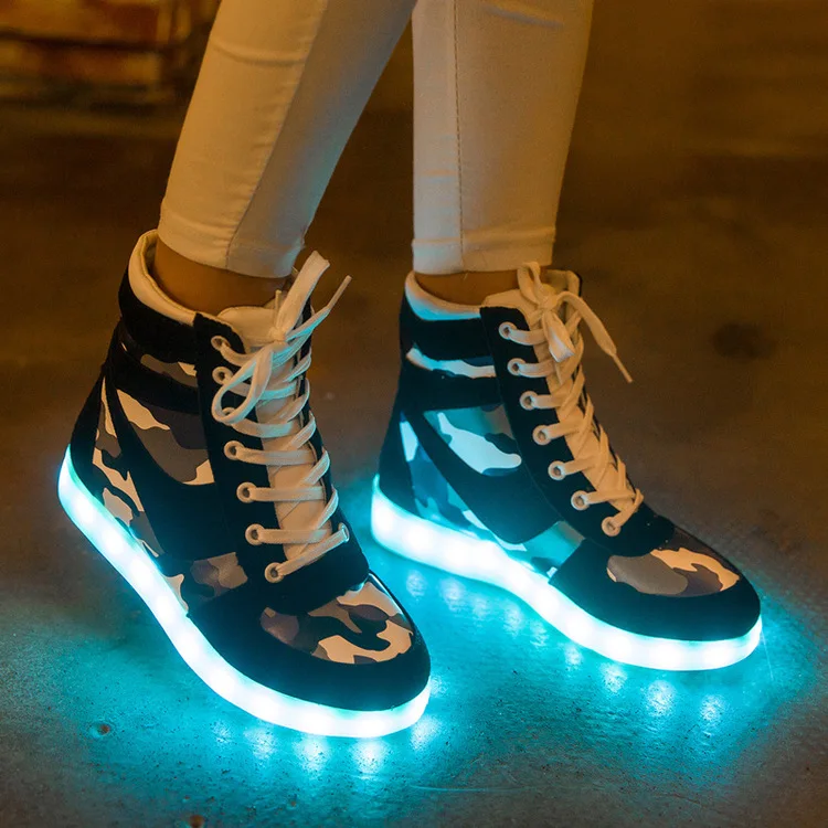 

Men's Sports Shoes USB Charging Colorful Flash Light Lady's Casual Shoes Outdoor Men's Dancing Shoes Camouflage High-top Shoes