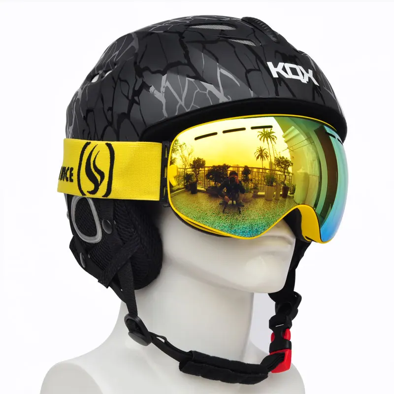2018 Brand Professional CE Certification Adult Ski Helmet for Men Women Skating Skateboard