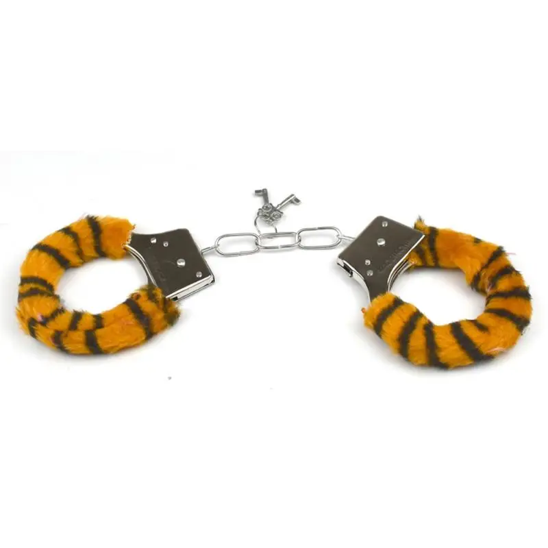 Популярные пушистые наручники для связывания с ключом, инструменты для ролевых игр для взрослых, секс плюшевые наручники - Цвет: Сливовый