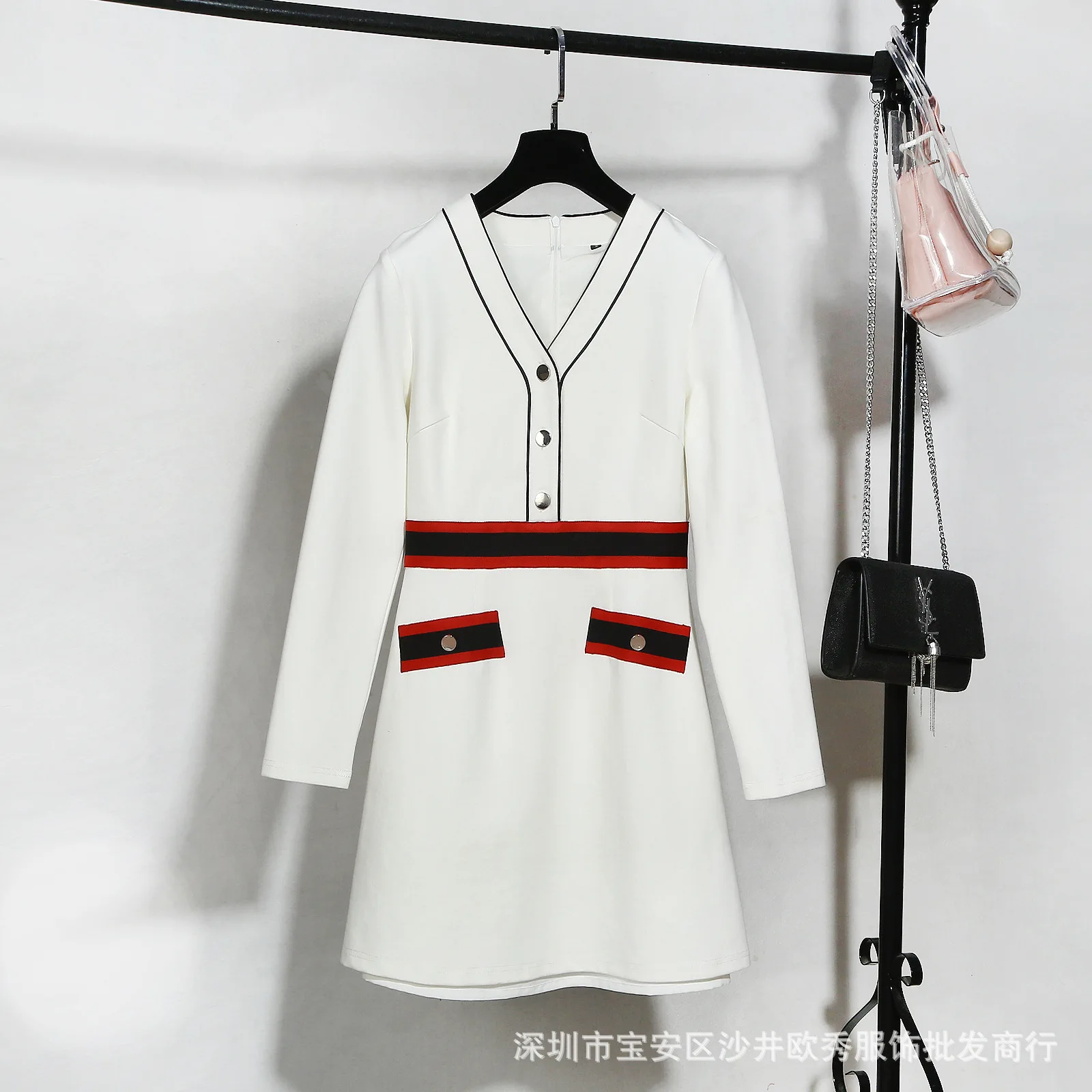 

2019 Spring and Summer New European Station Sun Renna Star of The Same Color Small Scent Roman Cotton Knitted Dress Women