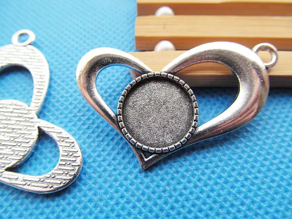 

10pcs Antique Silver tone/Antique Bronze Heart Love Base Setting Tray Bezel Pendant Charm/Finding,fit 14mm Cabochon/Cameo